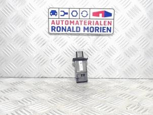Used Air mass meter Ford Transit Connect 1.8 TDCi 90 DPF Price € 12,40 Margin scheme offered by Automaterialen Ronald Morien B.V.