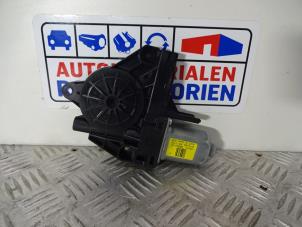 Begagnade Motor, dörrfönster Volvo V60 I (FW/GW) 2.4 D4 20V AWD Pris € 49,00 Marginaltabell erbjuds av Automaterialen Ronald Morien B.V.