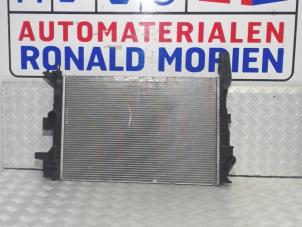Usagé Radiateur Ford Focus 3 Wagon 1.0 Ti-VCT EcoBoost 12V 100 Prix € 45,00 Règlement à la marge proposé par Automaterialen Ronald Morien B.V.
