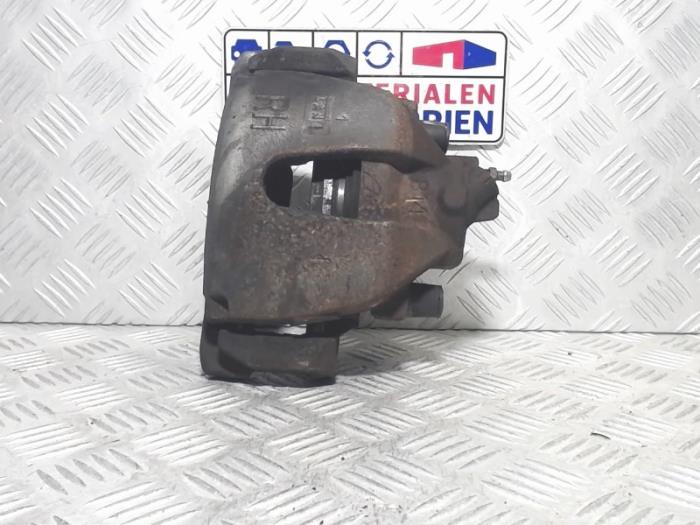 Front brake calliper, right from a Ford Focus 3 Wagon 1.0 Ti-VCT EcoBoost 12V 100 2014
