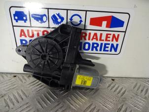 Begagnade Motor, dörrfönster Volvo V60 I (FW/GW) 2.0 T4 16V Pris € 35,00 Marginaltabell erbjuds av Automaterialen Ronald Morien B.V.