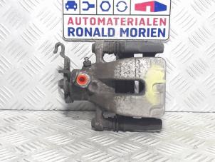 Used Rear brake calliper, left Skoda Octavia Combi (5EAC) 1.6 TDI Greenline 16V Price € 49,00 Margin scheme offered by Automaterialen Ronald Morien B.V.