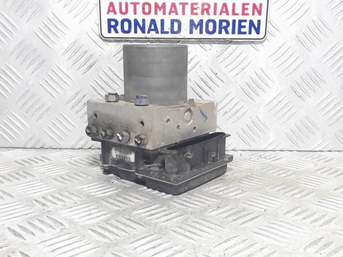 Used ABS pump Ford Transit 2.2 TDCi 16V Euro 5 Price € 150,00 Margin scheme offered by Automaterialen Ronald Morien B.V.