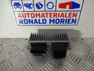 Używane Sterownik ukladu chlodzenia Renault Master Cena € 19,00 Procedura marży oferowane przez Automaterialen Ronald Morien B.V.