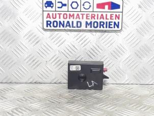 Used Antenna Amplifier BMW 3 serie Touring (F31) 318i 1.5 TwinPower Turbo 12V Price € 25,00 Margin scheme offered by Automaterialen Ronald Morien B.V.