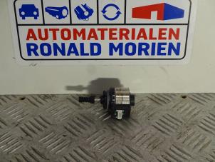 Usagé Moteur phare Audi A5 Prix € 25,00 Règlement à la marge proposé par Automaterialen Ronald Morien B.V.