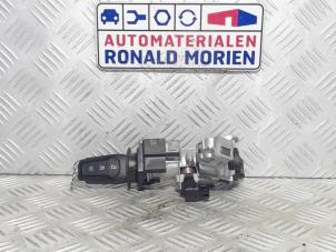 Used Ignition lock + key Ford Fiesta 7 Price € 45,00 Margin scheme offered by Automaterialen Ronald Morien B.V.