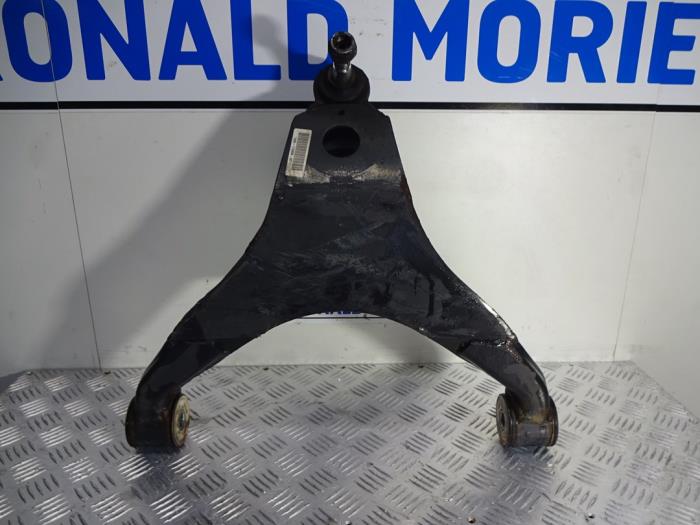 Front lower wishbone, left from a Iveco Daily 2018