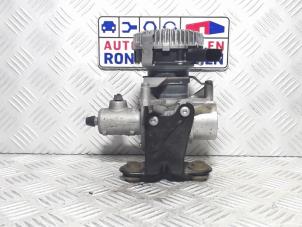 Pompa hamulcowa z Volkswagen Golf VII (AUA) 1.4 GTE 16V 2015