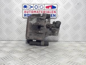 Used Rear brake calliper, left Ford Focus 3 Wagon 1.0 Ti-VCT EcoBoost 12V 100 Price € 25,00 Margin scheme offered by Automaterialen Ronald Morien B.V.