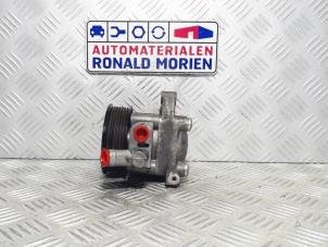 Used Power steering pump Iveco Daily Price € 75,00 Margin scheme offered by Automaterialen Ronald Morien B.V.