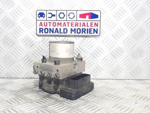 Gebrauchte ABS Pumpe Renault Master IV (FV) Preis € 245,00 Margenregelung angeboten von Automaterialen Ronald Morien B.V.