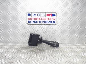 Gebrauchte Scheibenwischer Schalter Dacia Sandero II 1.0 Sce 12V Preis € 35,00 Margenregelung angeboten von Automaterialen Ronald Morien B.V.