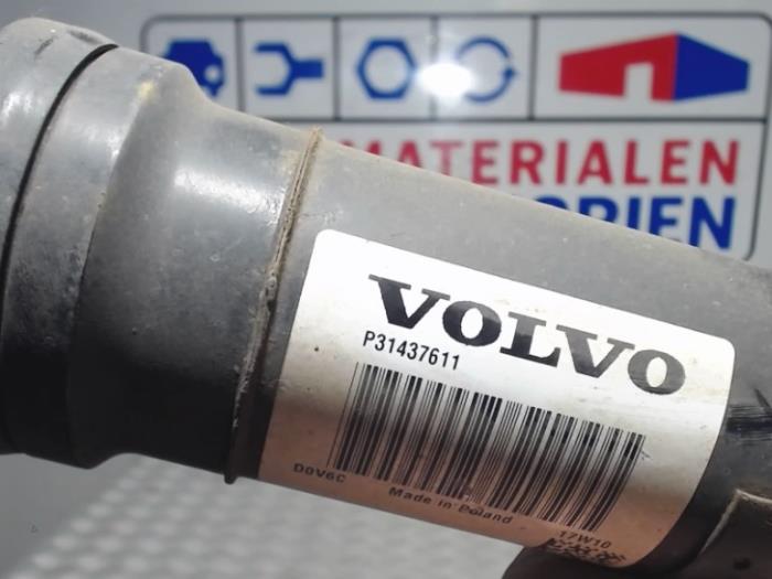 Używane Pólwal Volvo XC60 I (DZ) 2.4 D5 20V 220 AWD Cena € 195,00 Procedura marży oferowane przez Automaterialen Ronald Morien B.V.