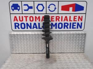 Usagé Barre amortisseur avant droit Audi A3 (8L1) 1.8 20V Turbo Prix € 35,00 Règlement à la marge proposé par Automaterialen Ronald Morien B.V.