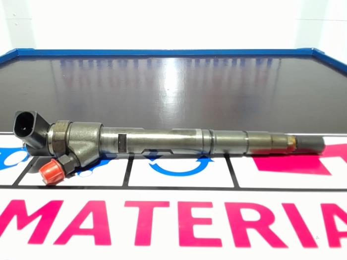 Usagé Injecteurs Audi A8 (D3) 4.0 TDI V8 32V Quattro Prix € 30,00 Règlement à la marge proposé par Automaterialen Ronald Morien B.V.