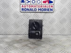 Used Light switch Opel Corsa C (F08/68) 1.2 16V Twin Port Price € 29,00 Margin scheme offered by Automaterialen Ronald Morien B.V.