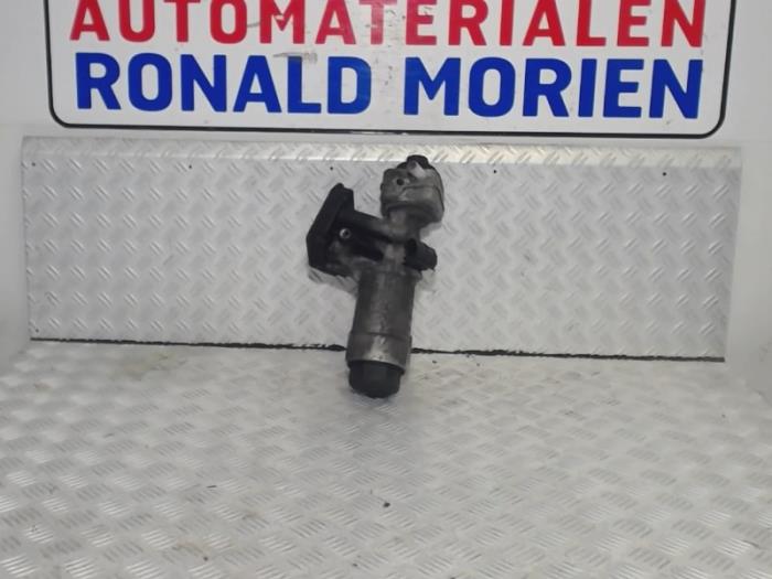 Gebrauchte Ölfiltergehäuse Volkswagen Golf IV (1J1) 1.9 TDI Preis € 65,00 Margenregelung angeboten von Automaterialen Ronald Morien B.V.