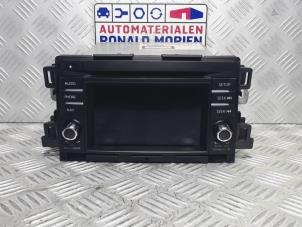 Używane Radioodtwarzacz CD Mazda CX-5 (KE,GH) 2.2 SkyActiv-D 150 16V 2WD Cena € 495,00 Procedura marży oferowane przez Automaterialen Ronald Morien B.V.