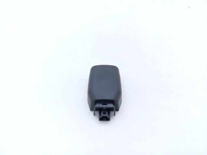 Begagnade Regnsensor Mazda CX-5 I (KE,GH) 2.2 SkyActiv-D 150 16V 2WD Pris € 25,00 Marginaltabell erbjuds av Automaterialen Ronald Morien B.V.
