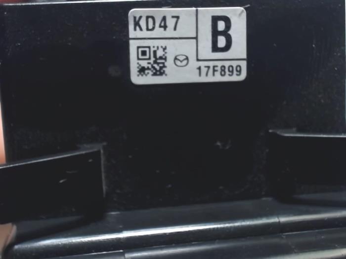 Scheibenwischer Schalter van een Mazda CX-5 (KE,GH) 2.2 SkyActiv-D 150 16V 2WD 2015