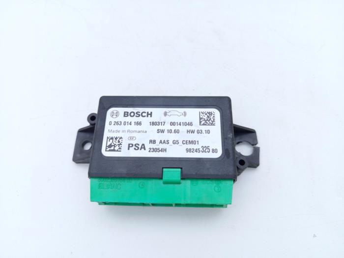 Usados Módulo PDC Opel Crossland (X) 1.6 CDTi 120 Precio € 25,00 Norma de margen ofrecido por Automaterialen Ronald Morien B.V.
