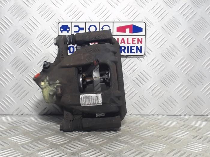 Gebrauchte Bremszange links hinten Volkswagen Crafter 2.0 BiTDI Preis € 65,00 Margenregelung angeboten von Automaterialen Ronald Morien B.V.
