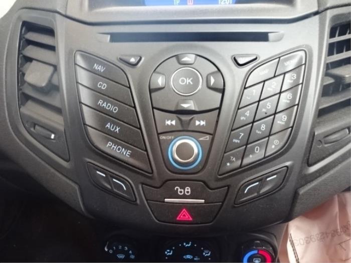 Panel obslugi radia z Ford Fiesta 2017