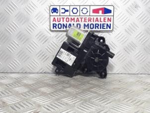 Używane Silnik szyby drzwiowej Ford C-Max (DM2) 1.8 16V Flexifuel Cena € 65,00 Procedura marży oferowane przez Automaterialen Ronald Morien B.V.