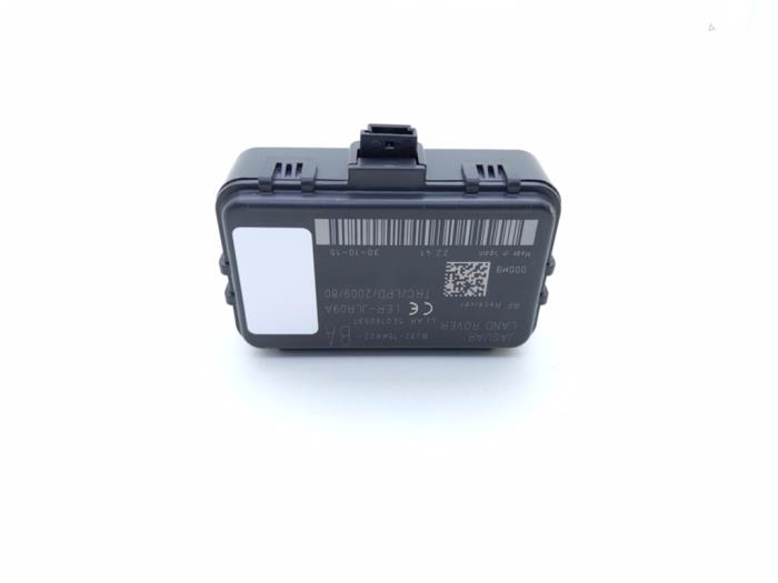 Używane Antena Landrover Range Rover Evoque (LVJ/LVS) 2.2 SD4 16V Cena € 25,00 Procedura marży oferowane przez Automaterialen Ronald Morien B.V.