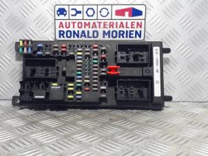 Used Fuse box Landrover Range Rover Evoque (LVJ/LVS) 2.2 SD4 16V Price € 125,00 Margin scheme offered by Automaterialen Ronald Morien B.V.