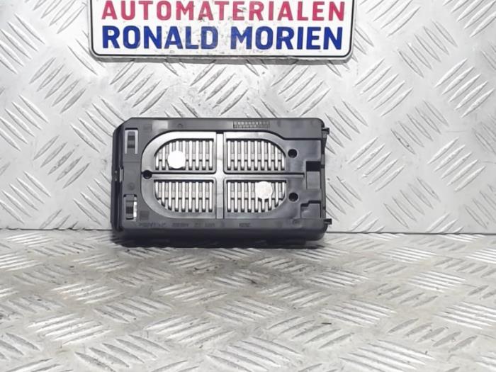 Używane Antena (rózne) Seat Ateca (5FPX) 1.4 TSI 16V Cena € 90,75 Z VAT oferowane przez Automaterialen Ronald Morien B.V.