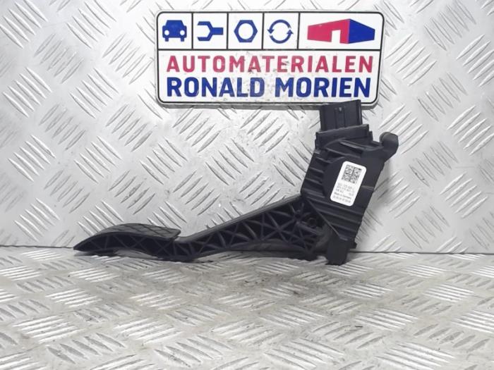 Begagnade Gaspedalsensor Seat Ateca (5FPX) 1.4 TSI 16V Pris € 19,00 Inklusive moms erbjuds av Automaterialen Ronald Morien B.V.
