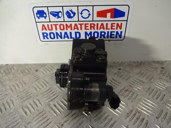 Diesel pump from a Opel Astra 2013