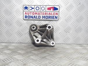 Used Gearbox mount Volvo V40 (MV) 1.6 D2 Price € 15,00 Margin scheme offered by Automaterialen Ronald Morien B.V.