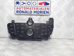 Usados Panel de control de radio Opel Insignia Mk.I 1.8 Ecotec 16V Precio € 49,00 Norma de margen ofrecido por Automaterialen Ronald Morien B.V.