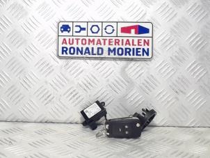 Usagé Module immobiliser Opel Insignia Mk.I 1.8 Ecotec 16V Prix € 40,00 Règlement à la marge proposé par Automaterialen Ronald Morien B.V.