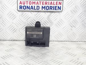 Usagé Module confort Audi Q7 (4LB) 3.0 TDI V6 24V Prix € 95,00 Règlement à la marge proposé par Automaterialen Ronald Morien B.V.
