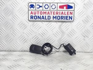 Usados Módulo inmovilizador Opel Astra Precio € 55,00 Norma de margen ofrecido por Automaterialen Ronald Morien B.V.