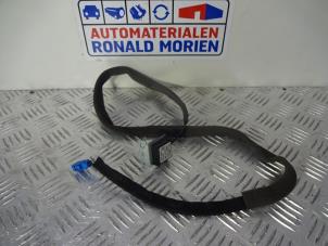 Used GPS antenna (miscellaneous) Renault Kangoo Express (FW) 1.5 dCi 75 FAP Price € 15,00 Margin scheme offered by Automaterialen Ronald Morien B.V.