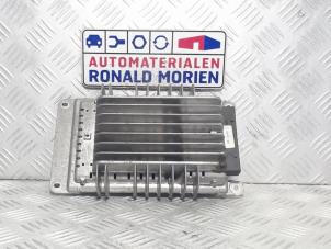 Usados Amplificador de radio Audi RS 4 (B7) 4.2 V8 40V Precio € 125,00 Norma de margen ofrecido por Automaterialen Ronald Morien B.V.