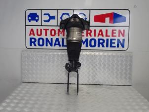 Used Front shock absorber rod, left Audi Q7 (4LB) 3.0 TDI V6 24V Price € 250,00 Margin scheme offered by Automaterialen Ronald Morien B.V.