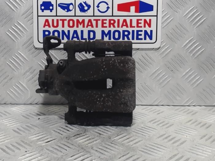 Gebrauchte Bremszange rechts hinten Fiat 500L (199) 0.9 TwinAir Turbo 105 Preis € 65,00 Margenregelung angeboten von Automaterialen Ronald Morien B.V.