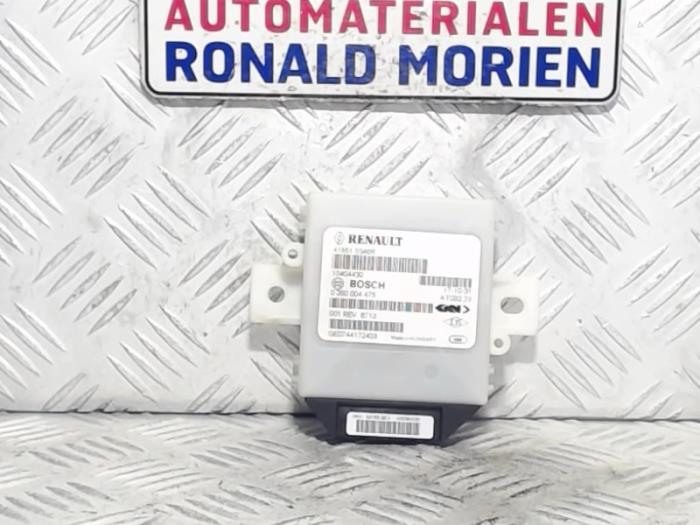 Używane Modul (rózne) Dacia Duster (HS) 1.5 dCi 4x4 Cena € 75,00 Procedura marży oferowane przez Automaterialen Ronald Morien B.V.