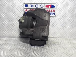 Used Front brake calliper, left Dacia Duster (HS) 1.5 dCi 4x4 Price € 25,00 Margin scheme offered by Automaterialen Ronald Morien B.V.