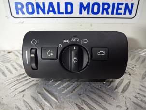 Used Light switch Volvo V40 (MV) 2.0 T2 16V Price € 10,00 Margin scheme offered by Automaterialen Ronald Morien B.V.