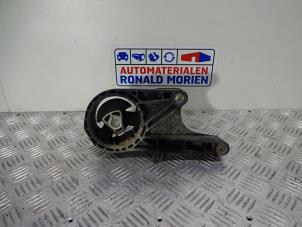 Gebrauchte Getriebe Halterung Opel Astra J (PC6/PD6/PE6/PF6) 1.4 Turbo 16V Preis € 19,00 Margenregelung angeboten von Automaterialen Ronald Morien B.V.
