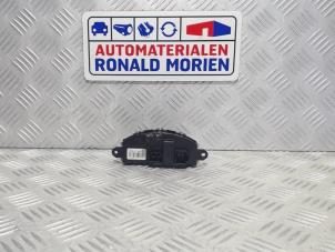 Used Heater resistor Renault Talisman Price € 42,35 Inclusive VAT offered by Automaterialen Ronald Morien B.V.