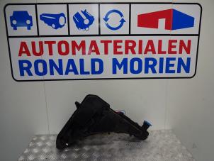 Usagé Réservoir lave-glace avant Audi Q5 Prix € 59,29 Prix TTC proposé par Automaterialen Ronald Morien B.V.