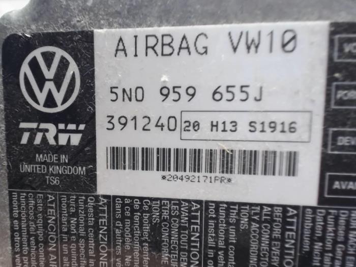 Airbag Module from a Volkswagen Passat Variant (3C5) 1.4 TSI 16V 2009